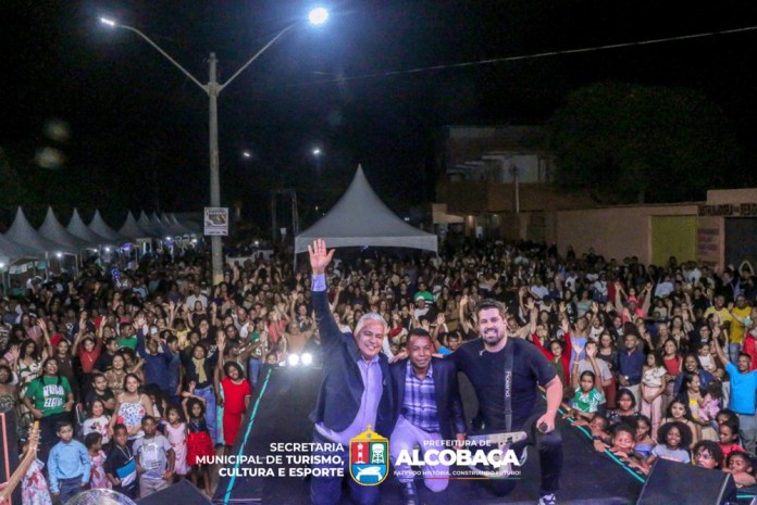 Aviva-Alcobaca-emociona-o-publico-em-duas-noites-de-fe-e-louvor-1